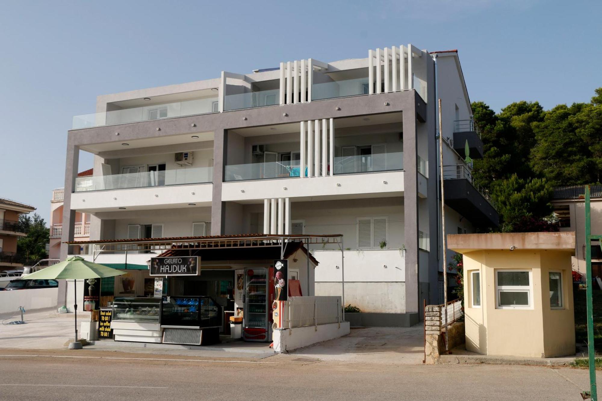 Apartment For One Person Kukljica Exterior photo